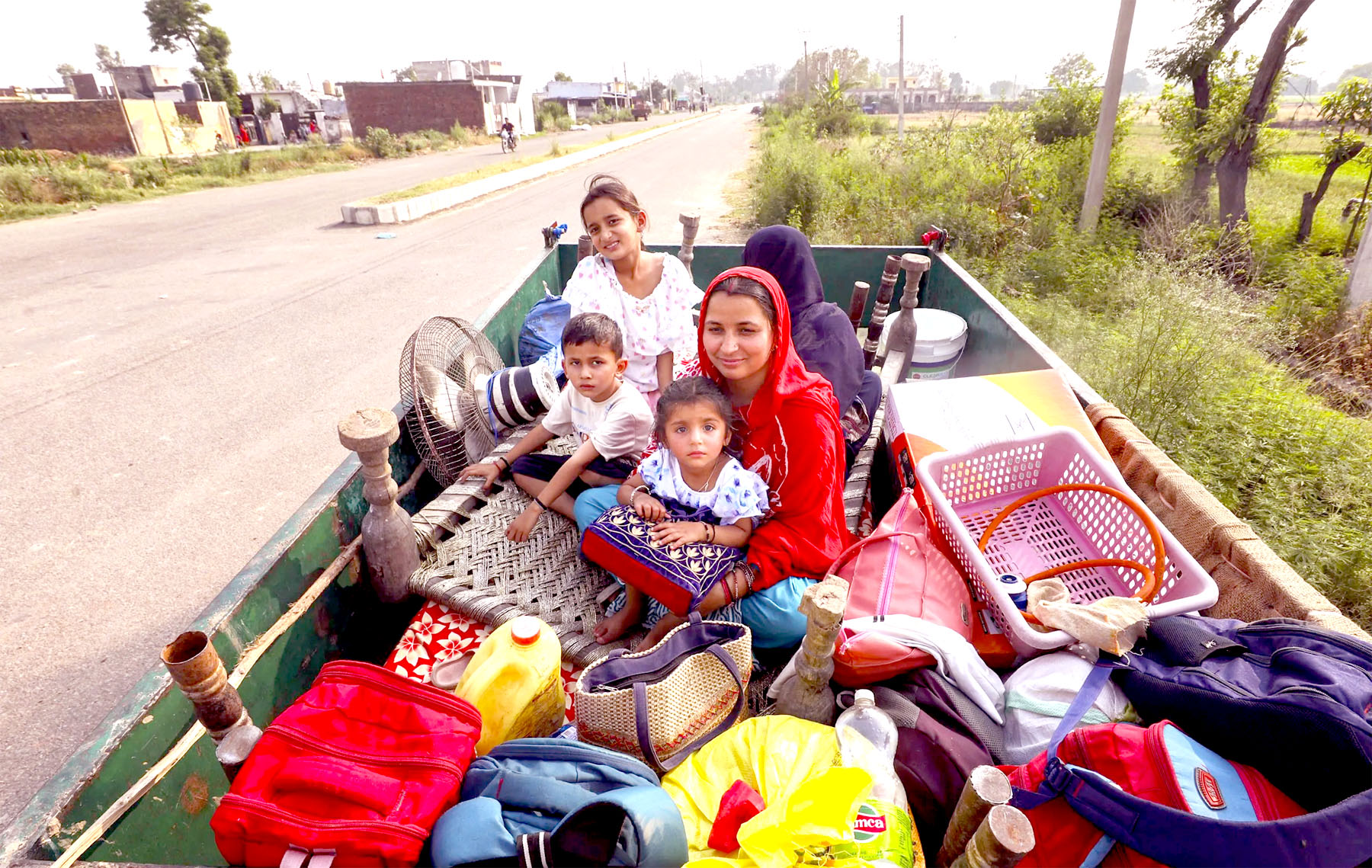 Israel advises its citizens to leave Kashmir region immediately.